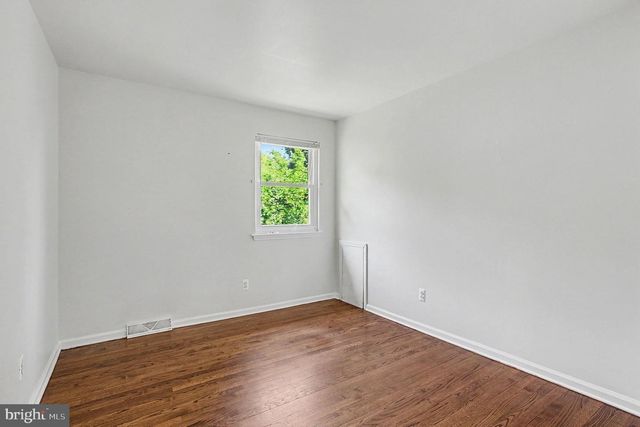 11 THANKSGIVING WAY, Newark, DE 19702
