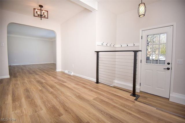 1283 Manitoulin Pike, Brunswick, OH 44212