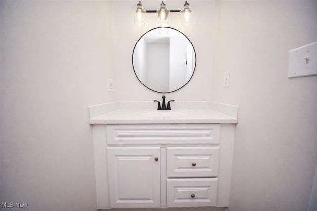 1283 Manitoulin Pike, Brunswick, OH 44212