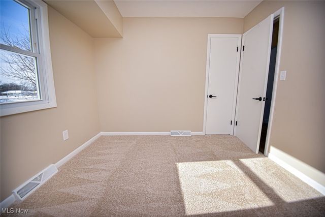 1283 Manitoulin Pike, Brunswick, OH 44212