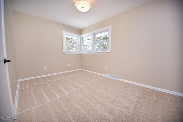 1283 Manitoulin Pike, Brunswick, OH 44212