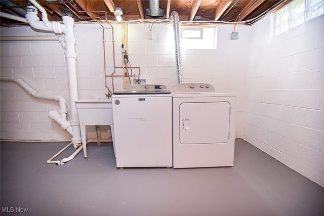 1283 Manitoulin Pike, Brunswick, OH 44212