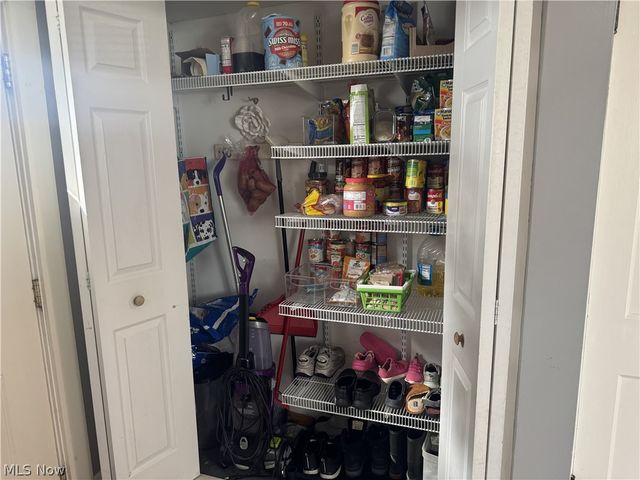 250 29th Street NW, Barberton, OH 44203