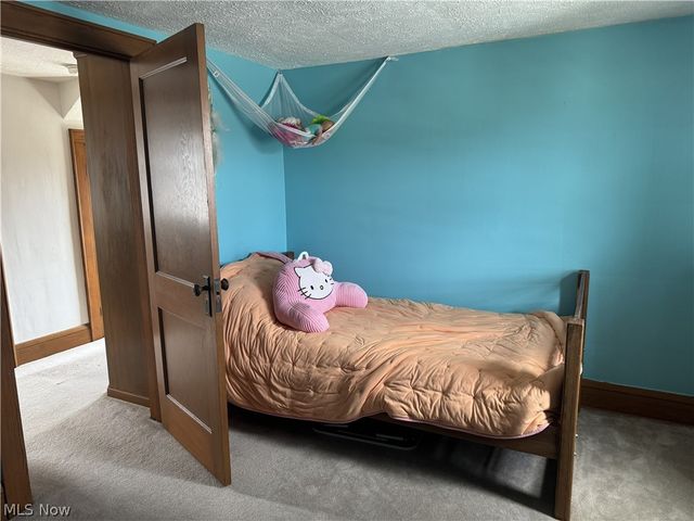 250 29th Street NW, Barberton, OH 44203