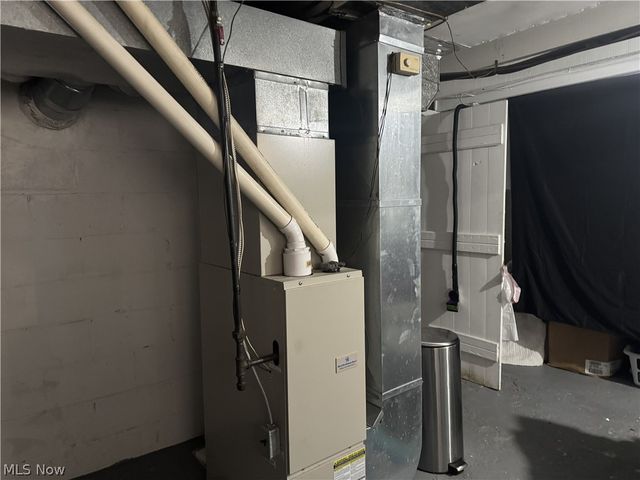 250 29th Street NW, Barberton, OH 44203