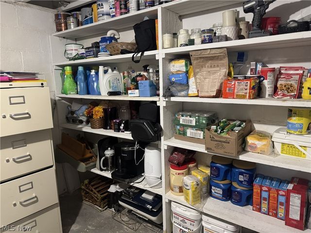 250 29th Street NW, Barberton, OH 44203