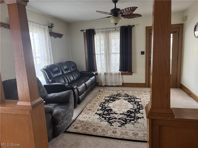 250 29th Street NW, Barberton, OH 44203