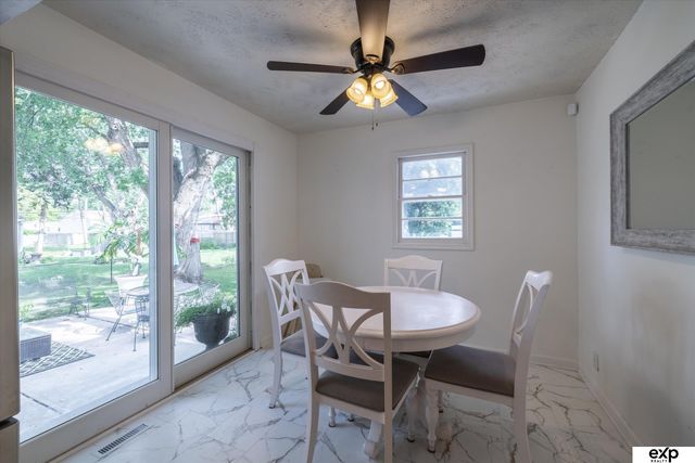 8533 Lafayette Avenue, Omaha, NE 68114