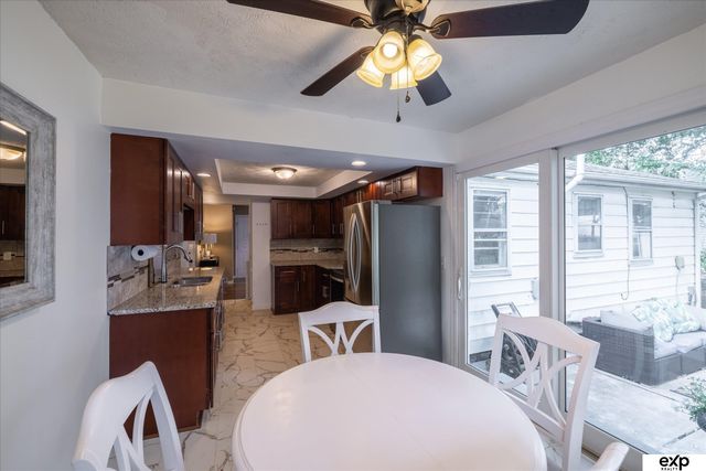 8533 Lafayette Avenue, Omaha, NE 68114
