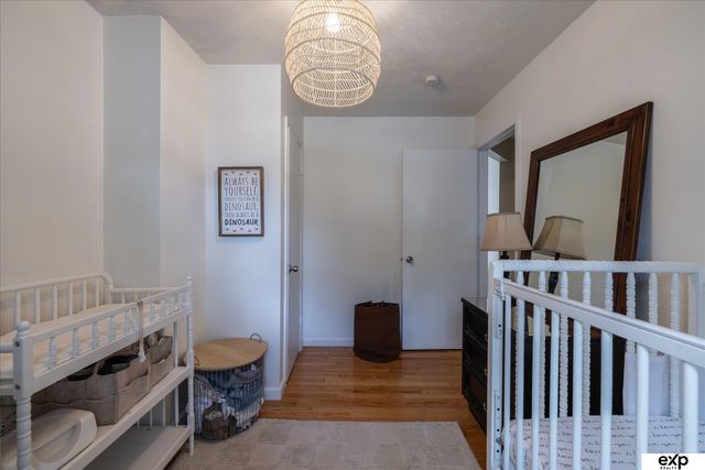 8533 Lafayette Avenue, Omaha, NE 68114