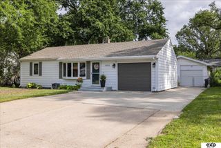 8533 Lafayette Avenue, Omaha, NE 68114
