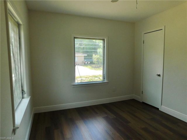 287 Poe AVE, North Fort Myers, FL 33917