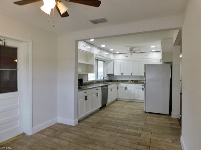 287 Poe AVE, North Fort Myers, FL 33917