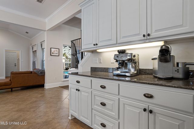 6305 Silverleaf Drive, Ocean Springs, MS 39564