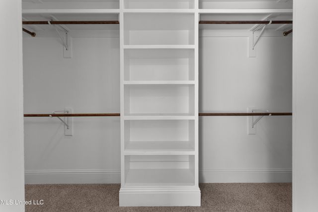 6305 Silverleaf Drive, Ocean Springs, MS 39564