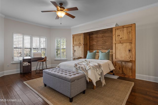 6305 Silverleaf Drive, Ocean Springs, MS 39564