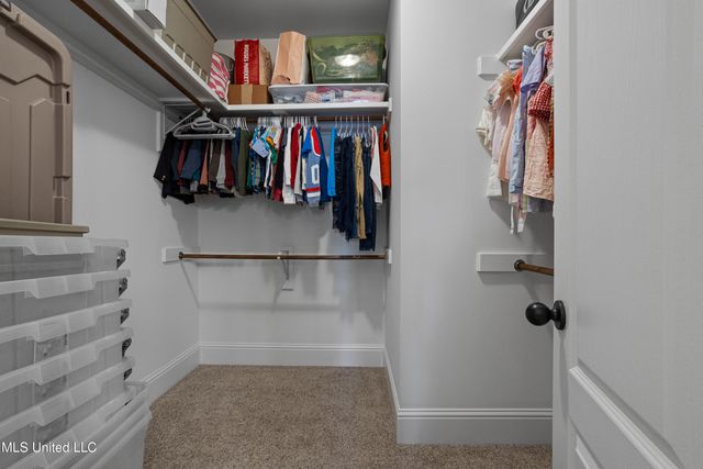 6305 Silverleaf Drive, Ocean Springs, MS 39564