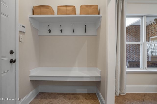 6305 Silverleaf Drive, Ocean Springs, MS 39564