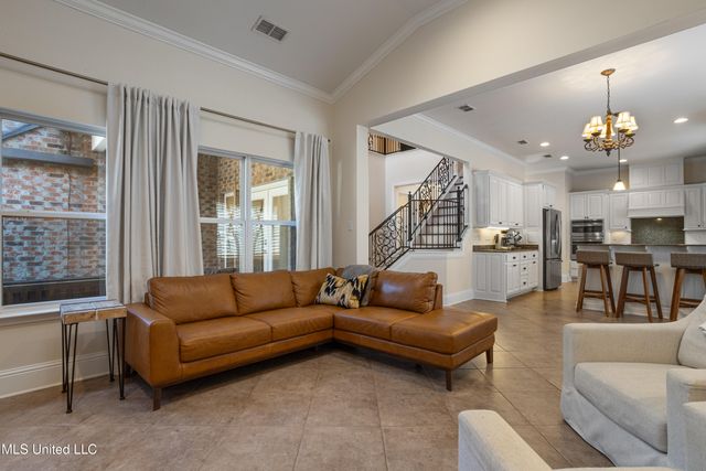 6305 Silverleaf Drive, Ocean Springs, MS 39564