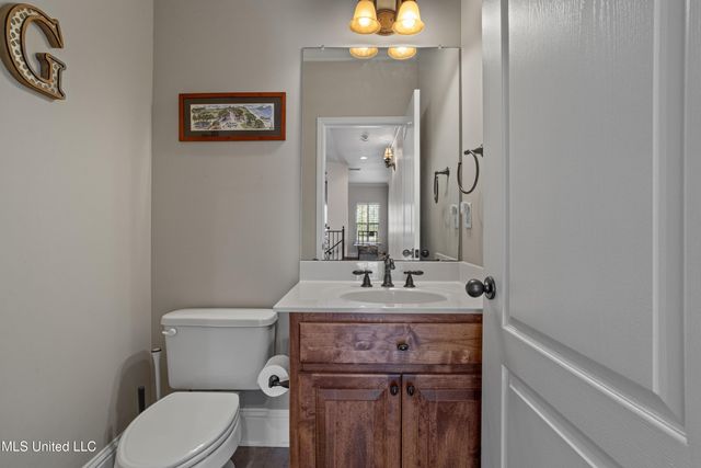 6305 Silverleaf Drive, Ocean Springs, MS 39564