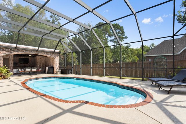 6305 Silverleaf Drive, Ocean Springs, MS 39564