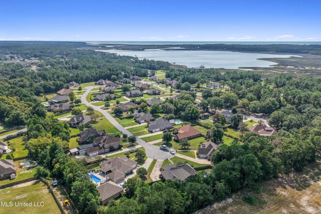 6305 Silverleaf Drive, Ocean Springs, MS 39564