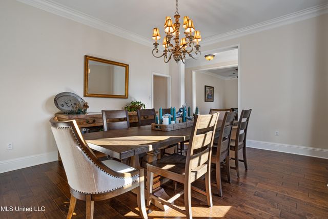 6305 Silverleaf Drive, Ocean Springs, MS 39564