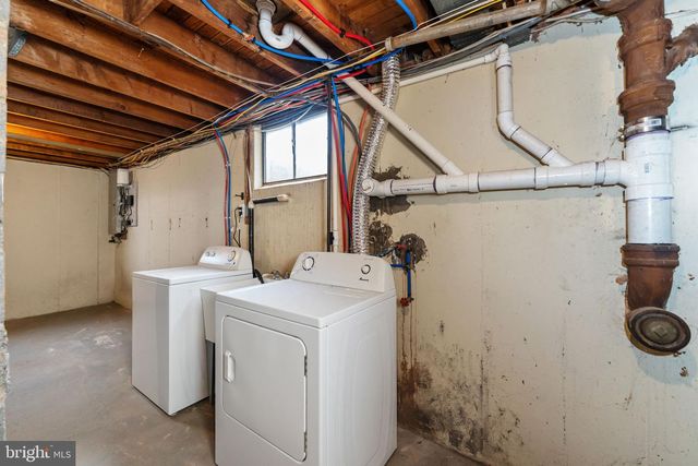 98 HOLLY DR, Trappe, PA 19426