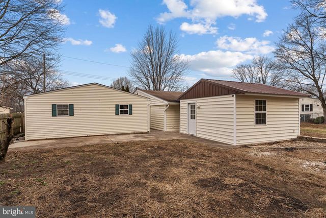 98 HOLLY DR, Trappe, PA 19426