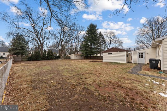98 HOLLY DR, Trappe, PA 19426