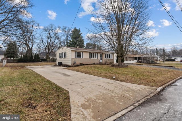 98 HOLLY DR, Trappe, PA 19426