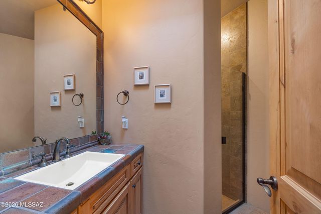 3288 E Camino Juan Paisano, Tucson, AZ 85718
