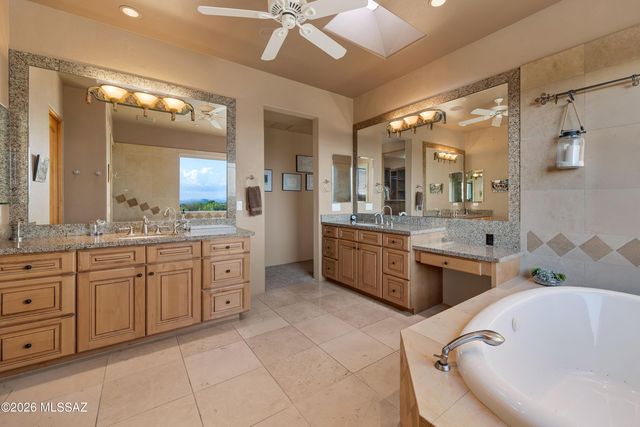 3288 E Camino Juan Paisano, Tucson, AZ 85718