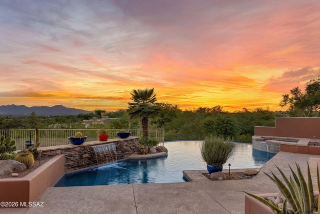 3288 E Camino Juan Paisano, Tucson, AZ 85718