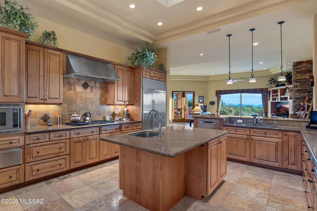 3288 E Camino Juan Paisano, Tucson, AZ 85718