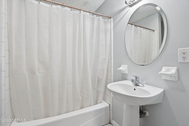 1736 LAKEWOOD Road, Jacksonville, FL 32207