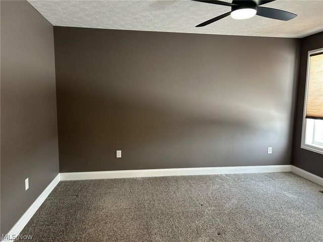 937 Crockett Circle, Canal Fulton, OH 44614