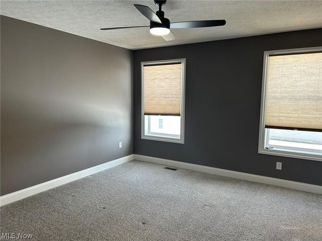 937 Crockett Circle, Canal Fulton, OH 44614