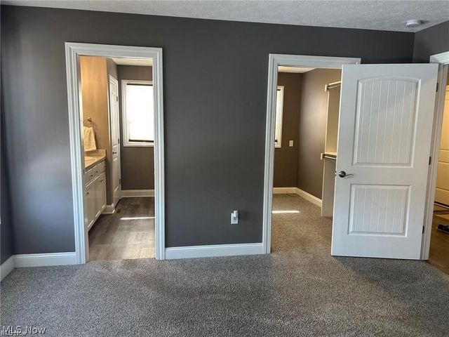 937 Crockett Circle, Canal Fulton, OH 44614