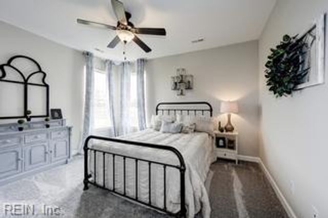 158 Long Cove DR, Suffolk, VA 23435