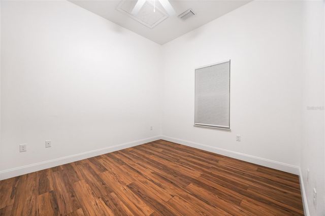 2330 W SAINT LOUIS STREET, Tampa, FL 33607