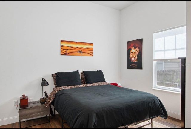 2330 W SAINT LOUIS STREET, Tampa, FL 33607