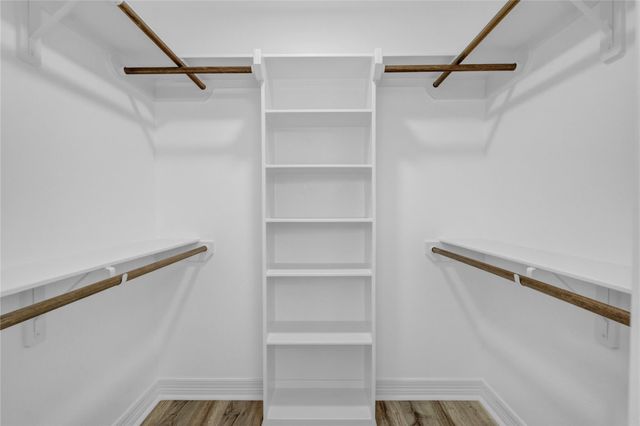 524 Magnolia Street, Lake Jackson, TX 77566