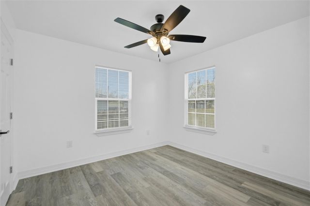 524 Magnolia Street, Lake Jackson, TX 77566