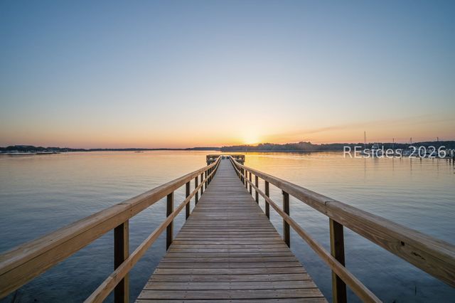 71 Skull Creek Dr Apt B103, Hilton Head Island, SC 29926