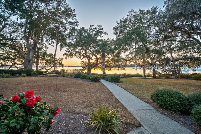 71 Skull Creek Dr Apt B103, Hilton Head Island, SC 29926