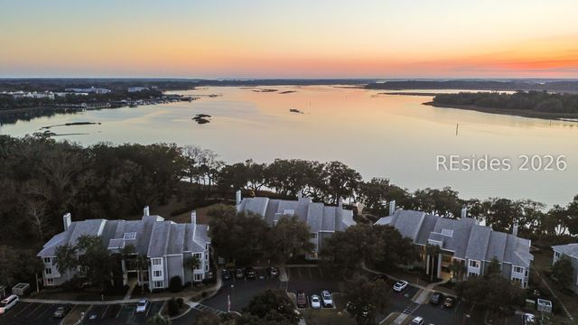 71 Skull Creek Dr Apt B103, Hilton Head Island, SC 29926