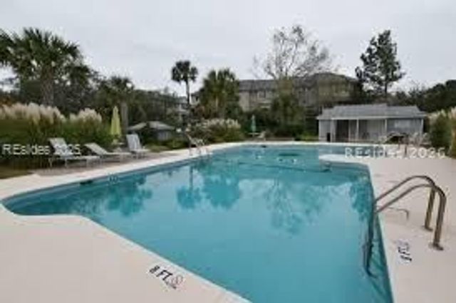 71 Skull Creek Dr Apt B103, Hilton Head Island, SC 29926
