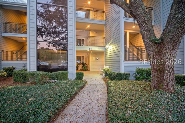71 Skull Creek Dr Apt B103, Hilton Head Island, SC 29926