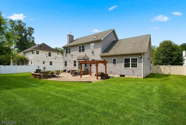 9 Trista Way, South Plainfield Boro, NJ 07080